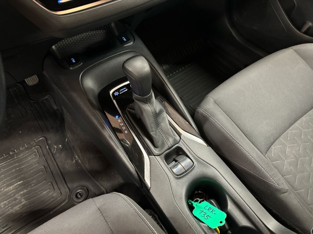 Toyota Corolla 2022 Valkoinen