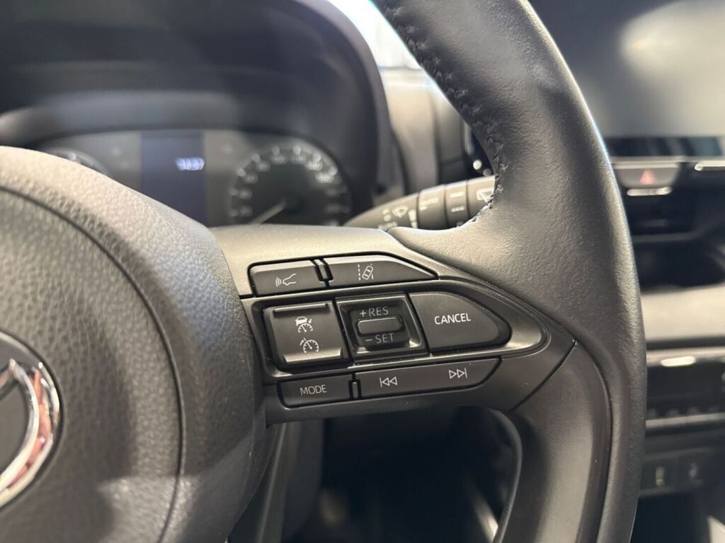 Toyota Yaris 2022 Valkoinen