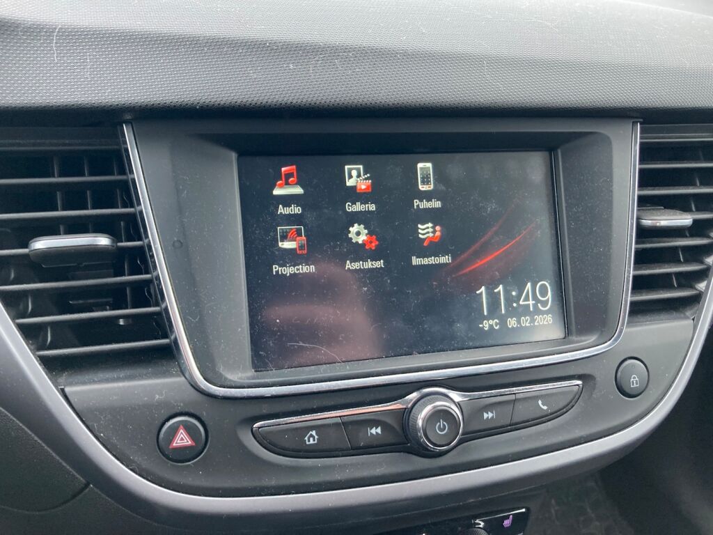 Opel Crossland 2022 Punainen