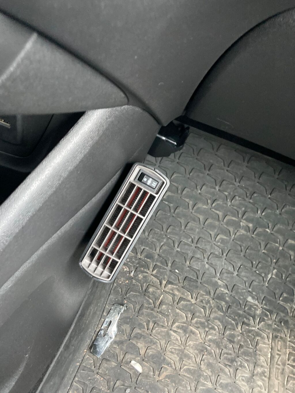 Opel Crossland 2022 Punainen