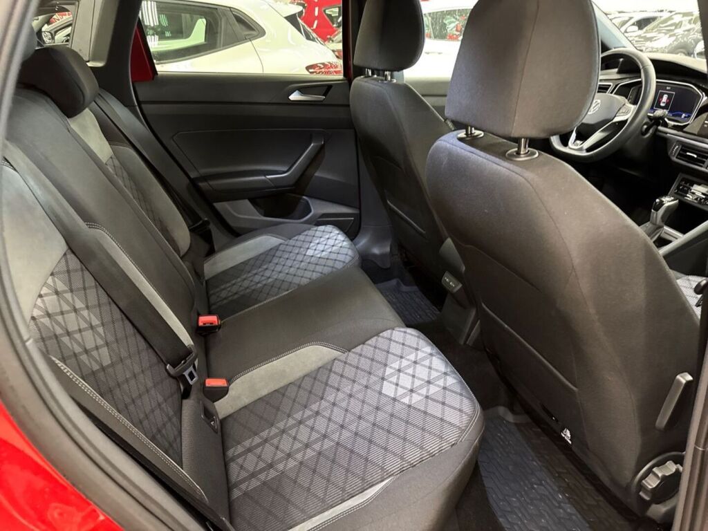 Volkswagen Taigo 2022 Punainen