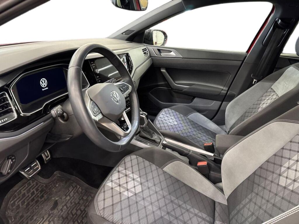 Volkswagen Taigo 2022 Punainen