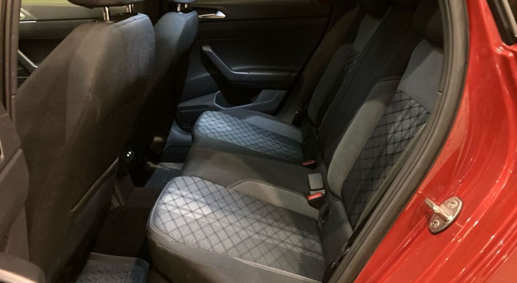 Volkswagen Taigo 2022 Punainen