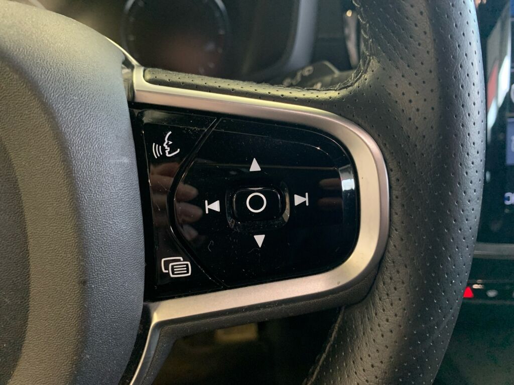 Volvo V60 2018 Ruskea (beige)