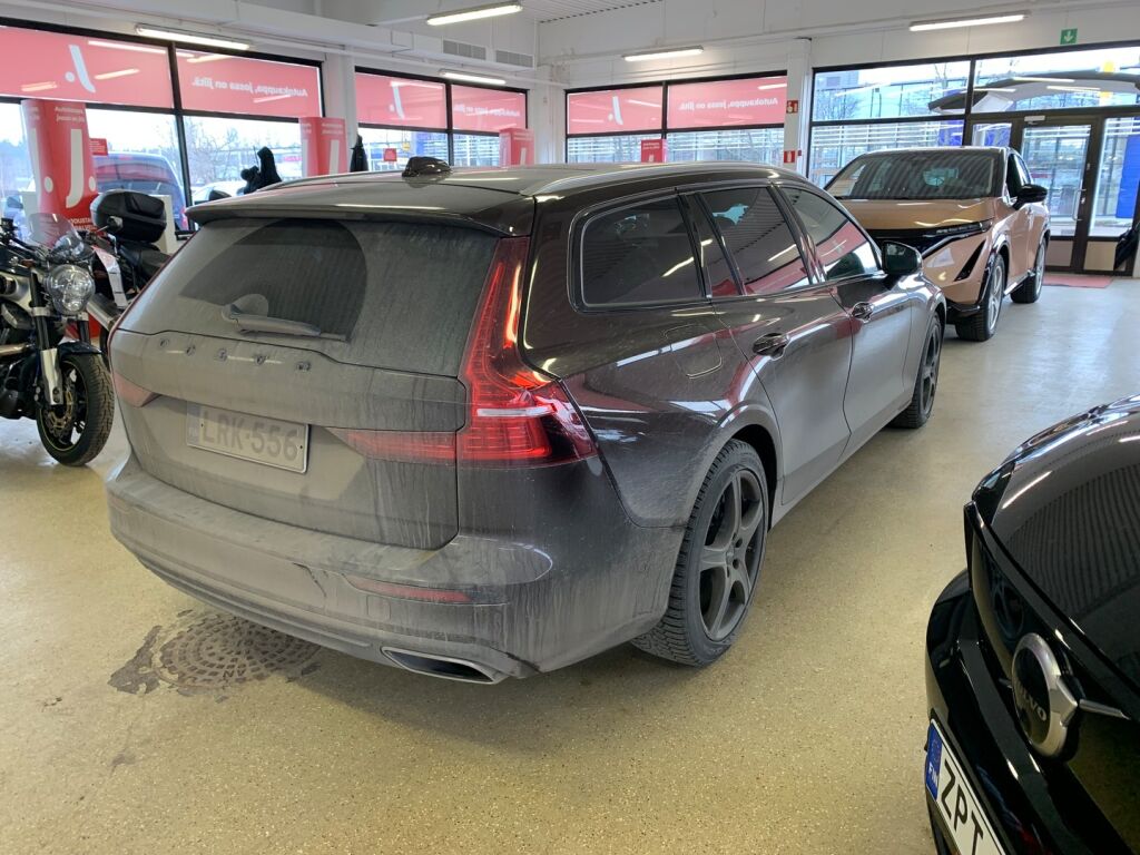Volvo V60 2018 Ruskea (beige)
