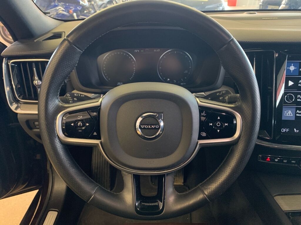Volvo V60 2018 Ruskea (beige)