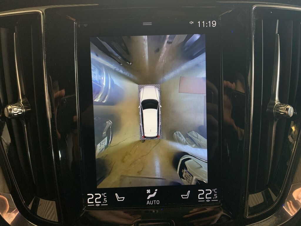 Volvo V60 2018 Ruskea (beige)