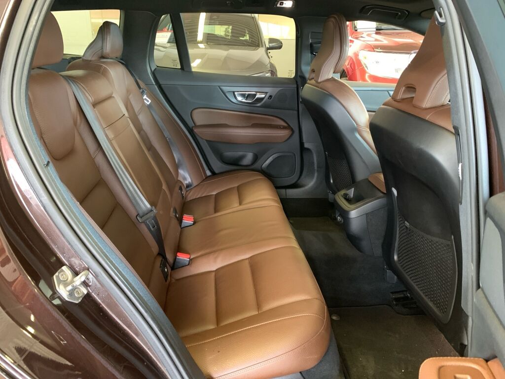 Volvo V60 2018 Ruskea (beige)