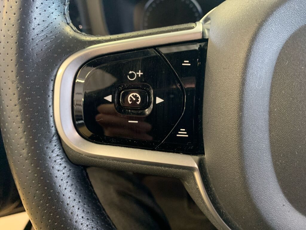 Volvo V60 2018 Ruskea (beige)