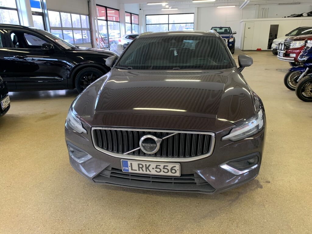Volvo V60 2018 Ruskea (beige)