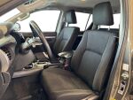 Toyota Hilux 2022 Ruskea (beige)