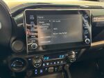 Toyota Hilux 2022 Ruskea (beige)