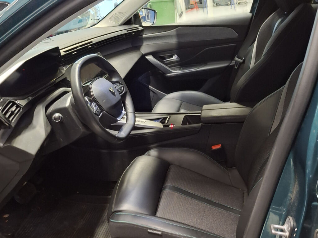 Peugeot 308 2022 Sininen