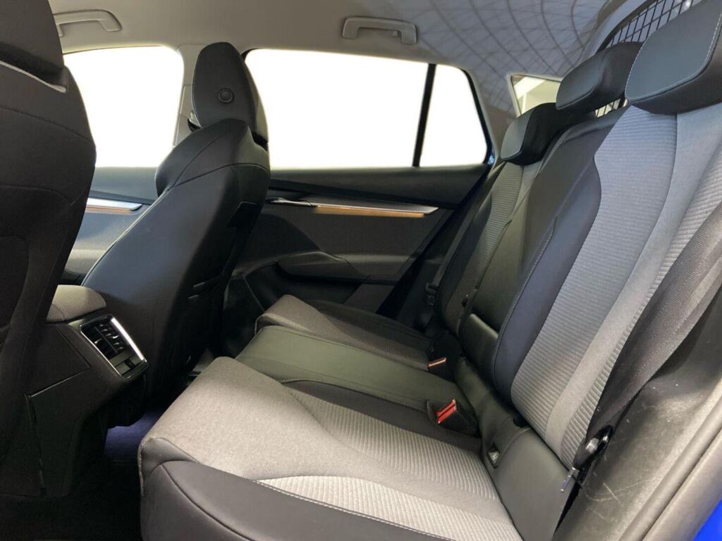 Skoda Enyaq 2022 Sininen