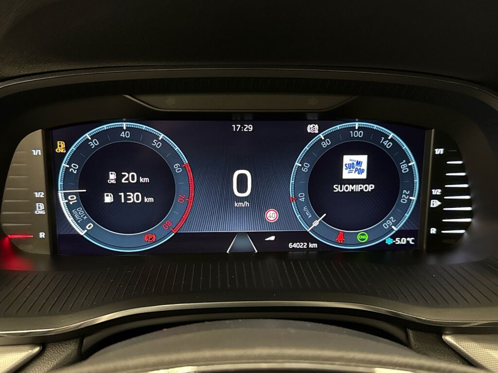 Skoda Octavia 2022 Sininen