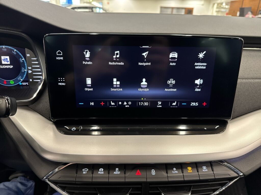 Skoda Octavia 2022 Sininen