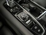 Volvo V60 2019 Musta