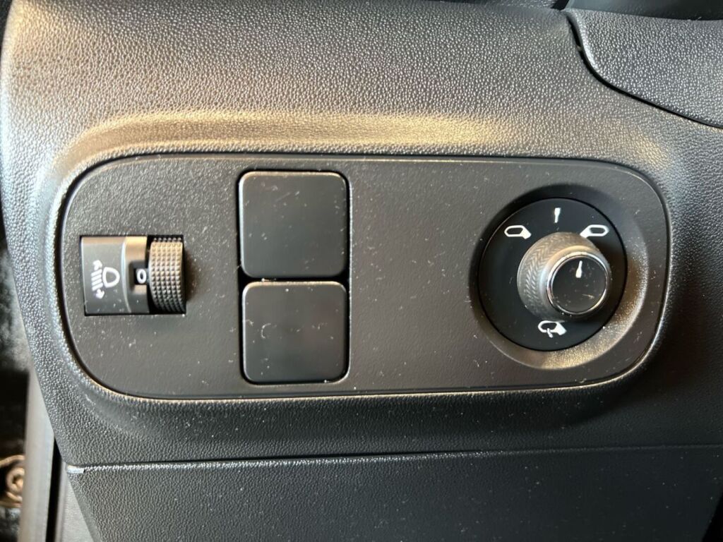 Citroen C3 2022 Musta