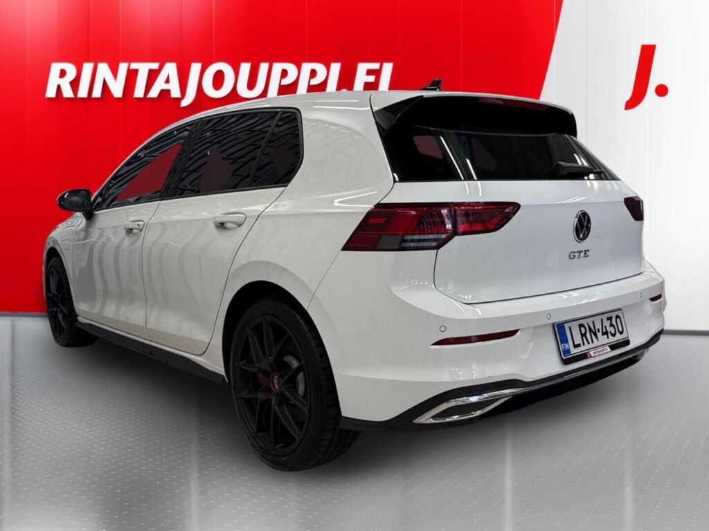 Volkswagen Golf 2021 Valkoinen