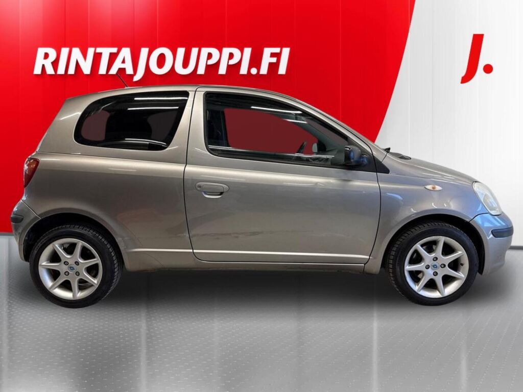 Toyota Yaris 2003 Hopea