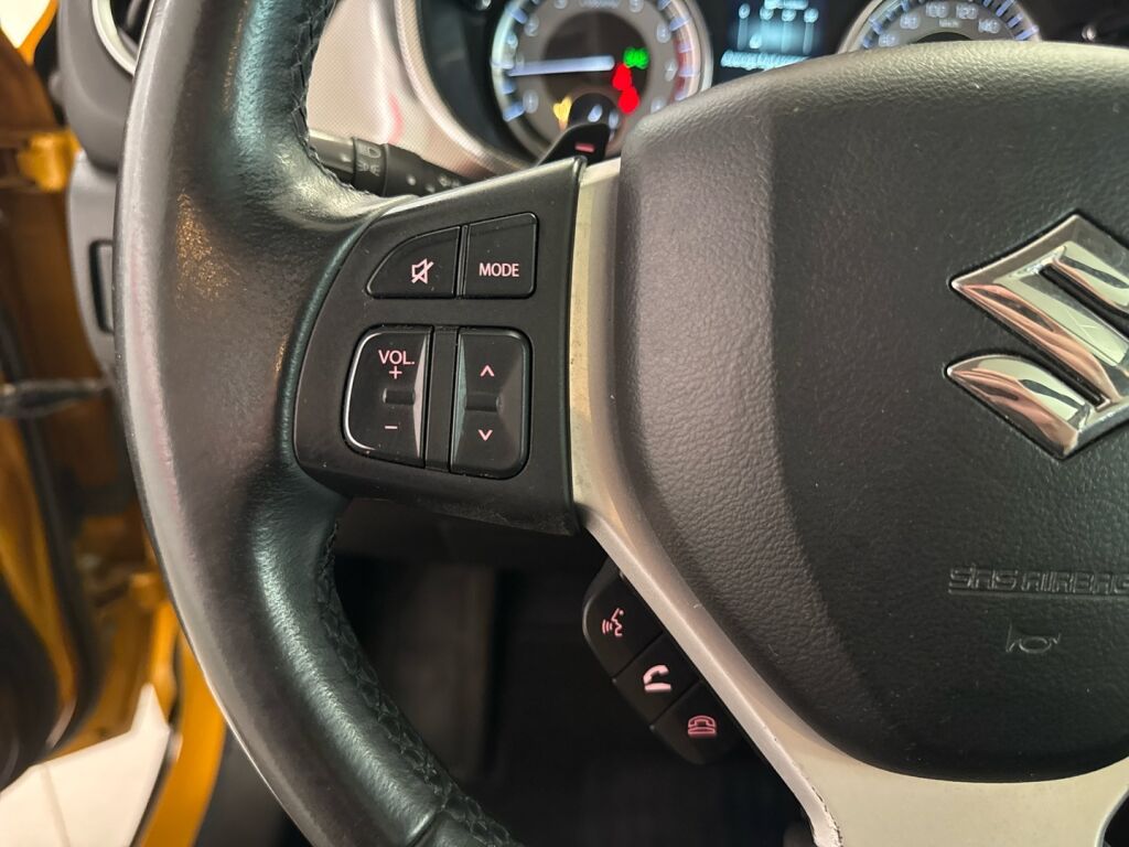 Suzuki Vitara 2023 Keltainen