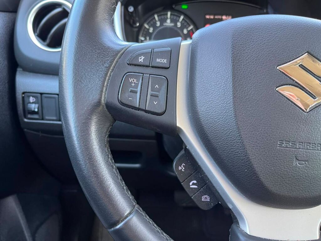 Suzuki Vitara 2025 Keltainen