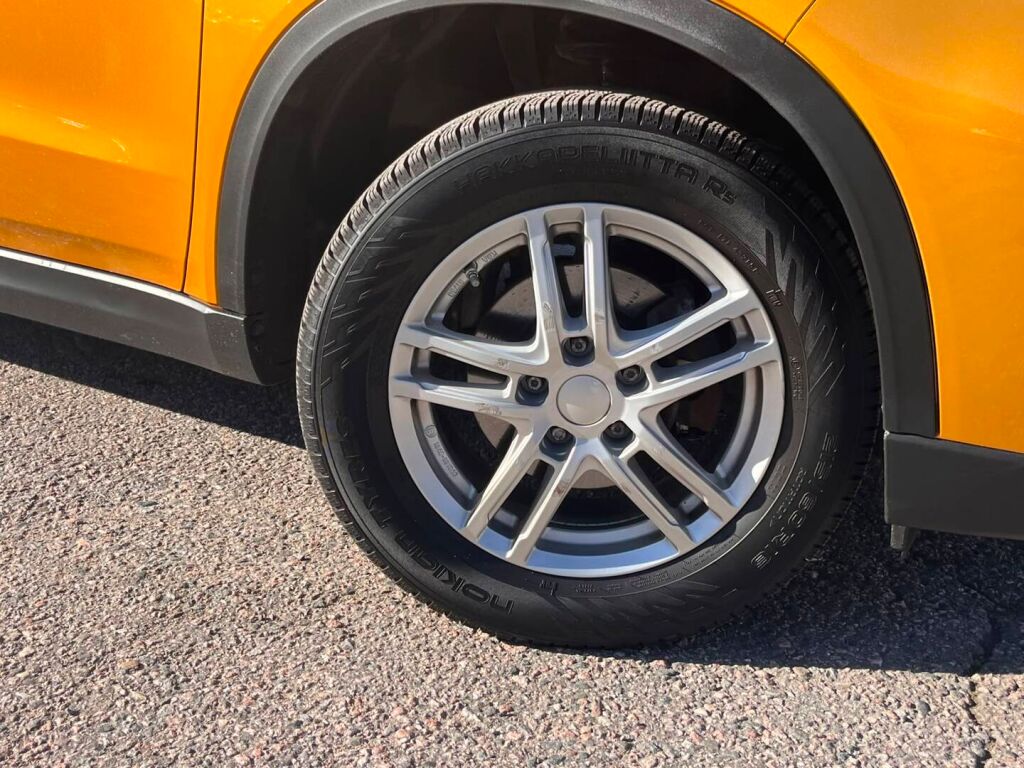 Suzuki Vitara 2025 Keltainen