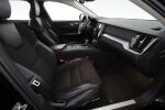 Volvo V60 2019 Musta