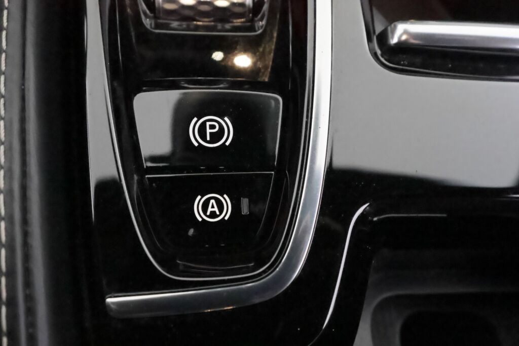 Volvo V90 2019 Valkoinen