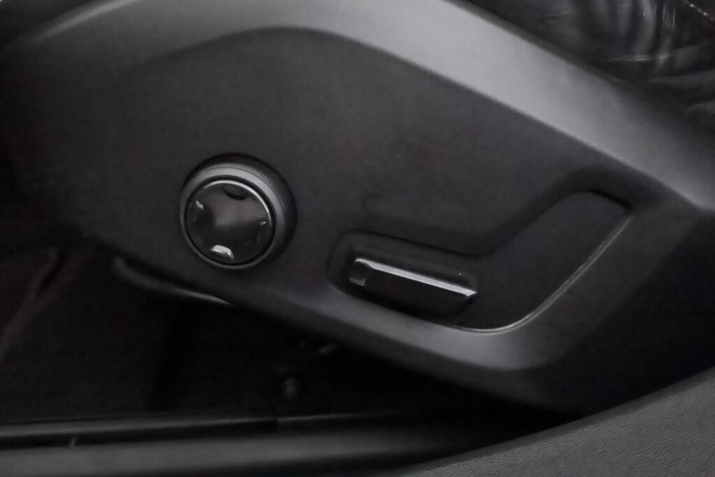 Volvo V90 2019 Valkoinen