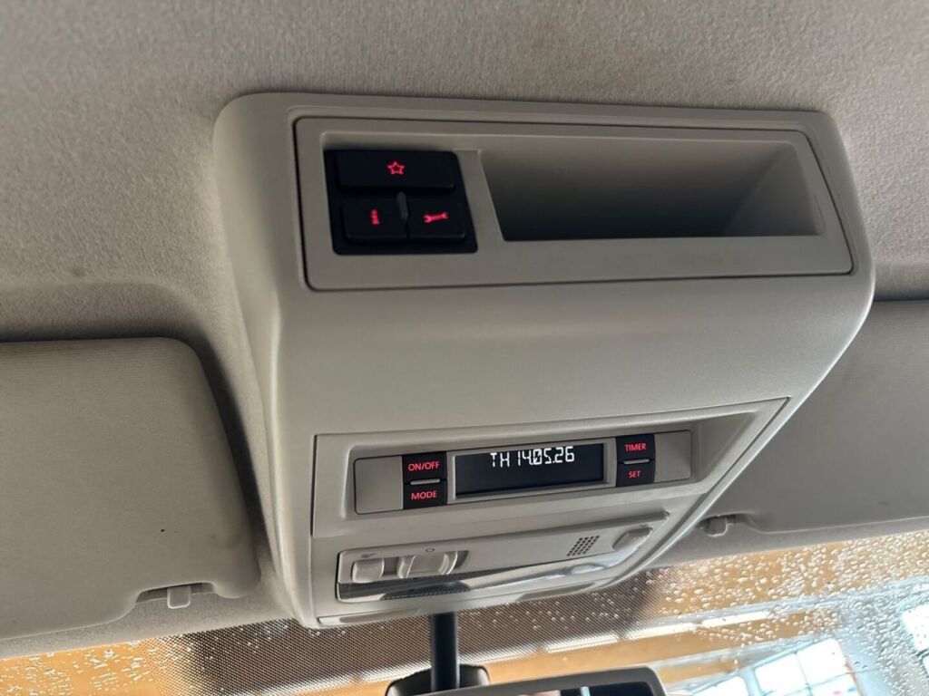 Volkswagen Transporter 2013 Valkoinen
