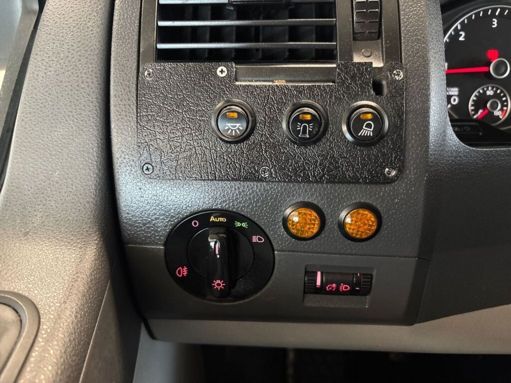 Volkswagen Transporter 2013 Valkoinen