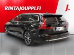 Volvo V60 2023 Musta