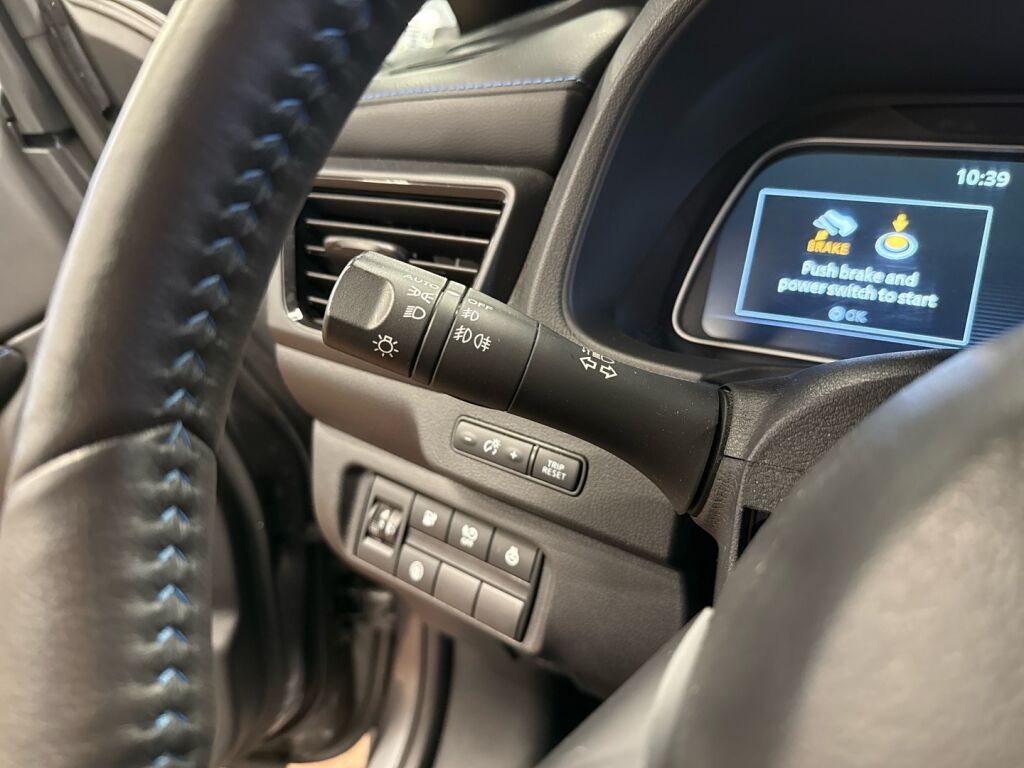 Nissan Leaf 2022 Harmaa