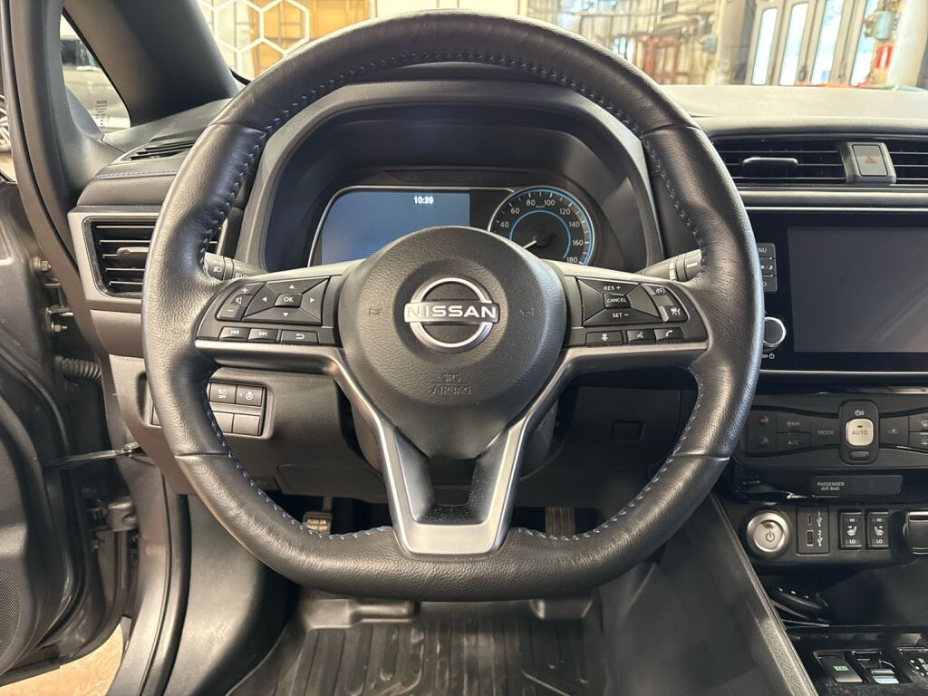 Nissan Leaf 2022 Harmaa