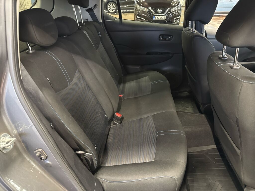 Nissan Leaf 2022 Harmaa
