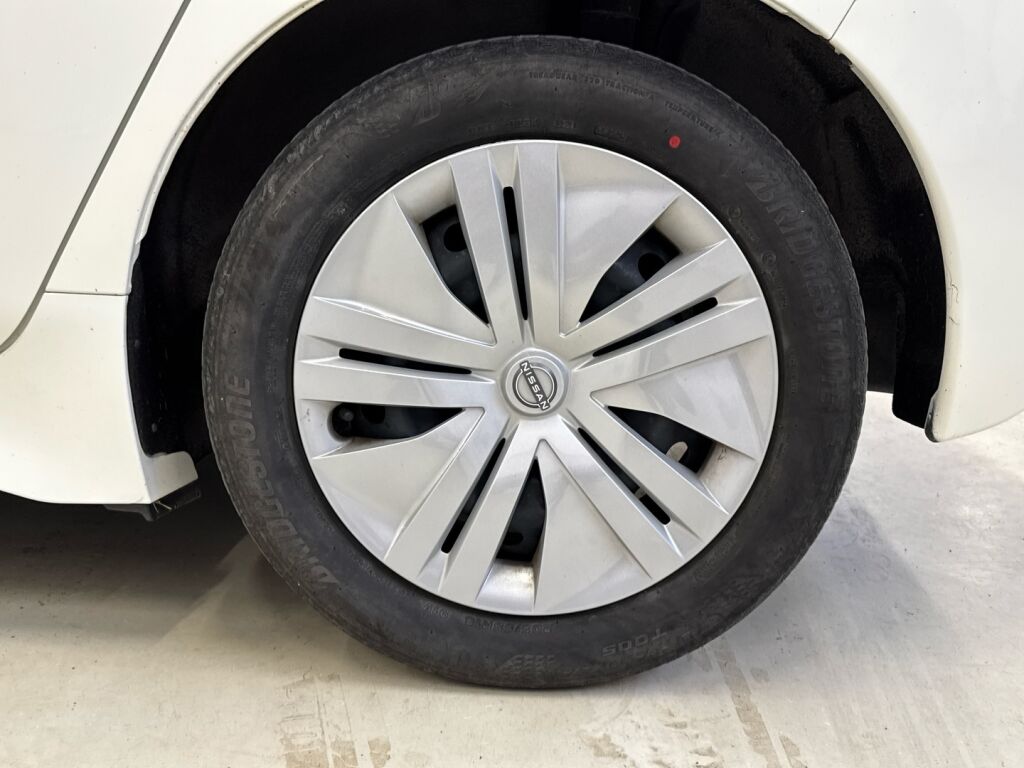 Nissan Leaf 2023 Valkoinen