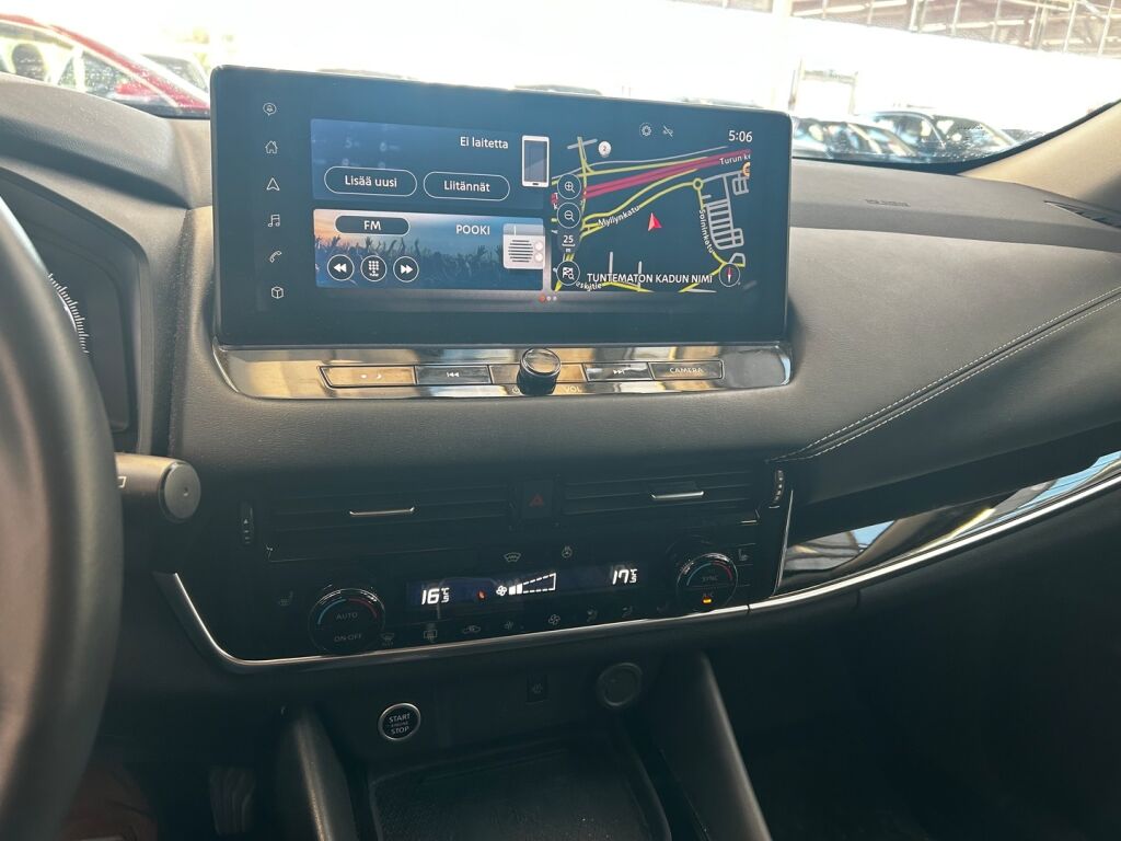 Nissan Qashqai 2023 Musta