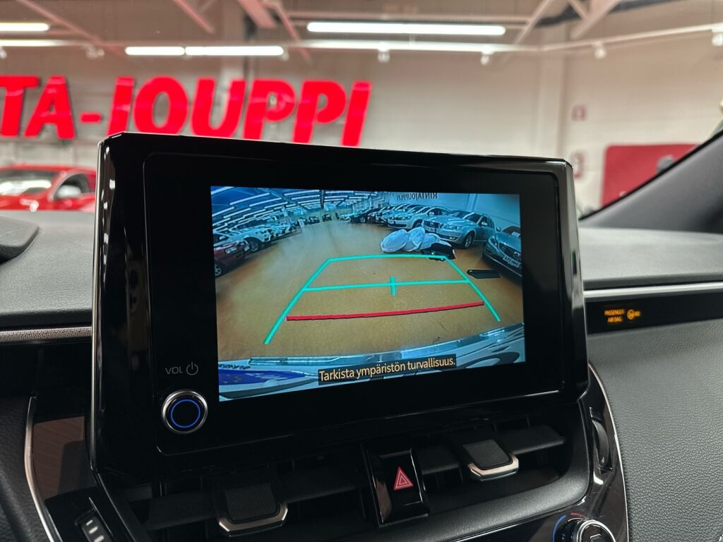 Toyota Corolla 2023 Valkoinen