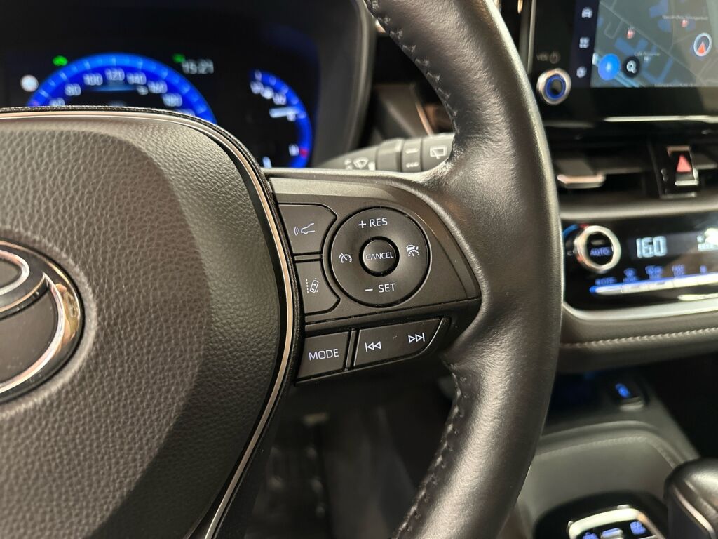 Toyota Corolla 2023 Valkoinen