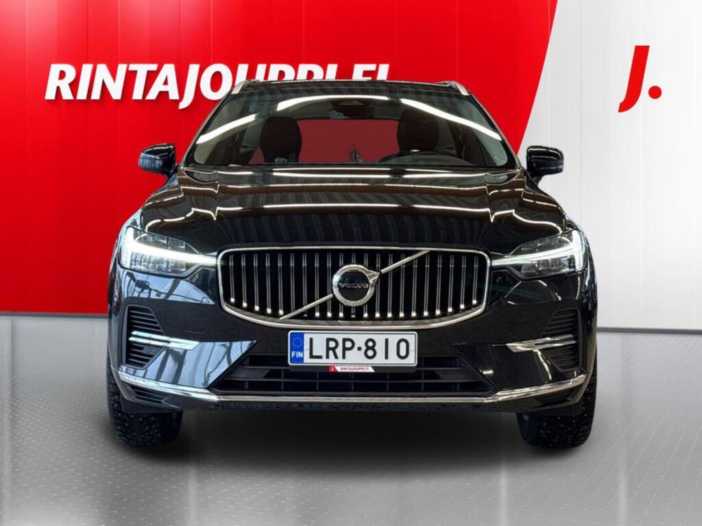Volvo XC60 2023 Musta