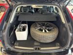 Volvo XC60 2023 Musta