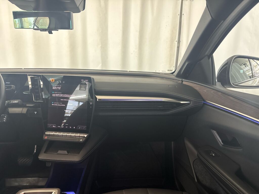 Renault Megane 2022 Valkoinen