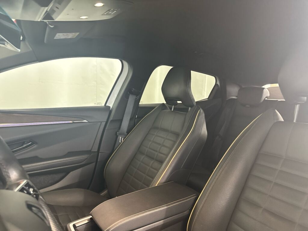 Renault Megane 2022 Valkoinen