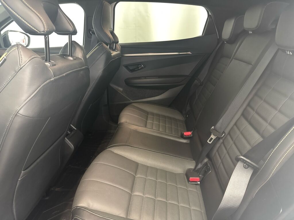 Renault Megane 2022 Valkoinen