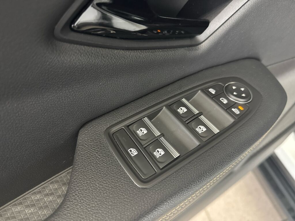 Renault Megane 2022 Valkoinen