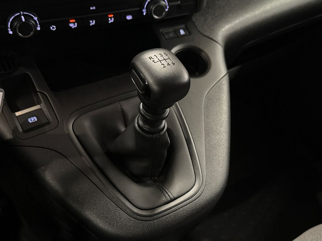 Peugeot Partner 2022 Valkoinen