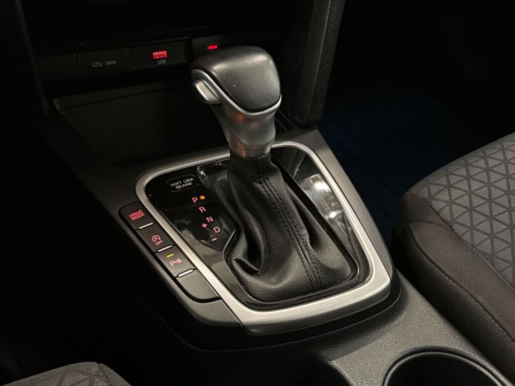 Kia Ceed 2023 Hopea