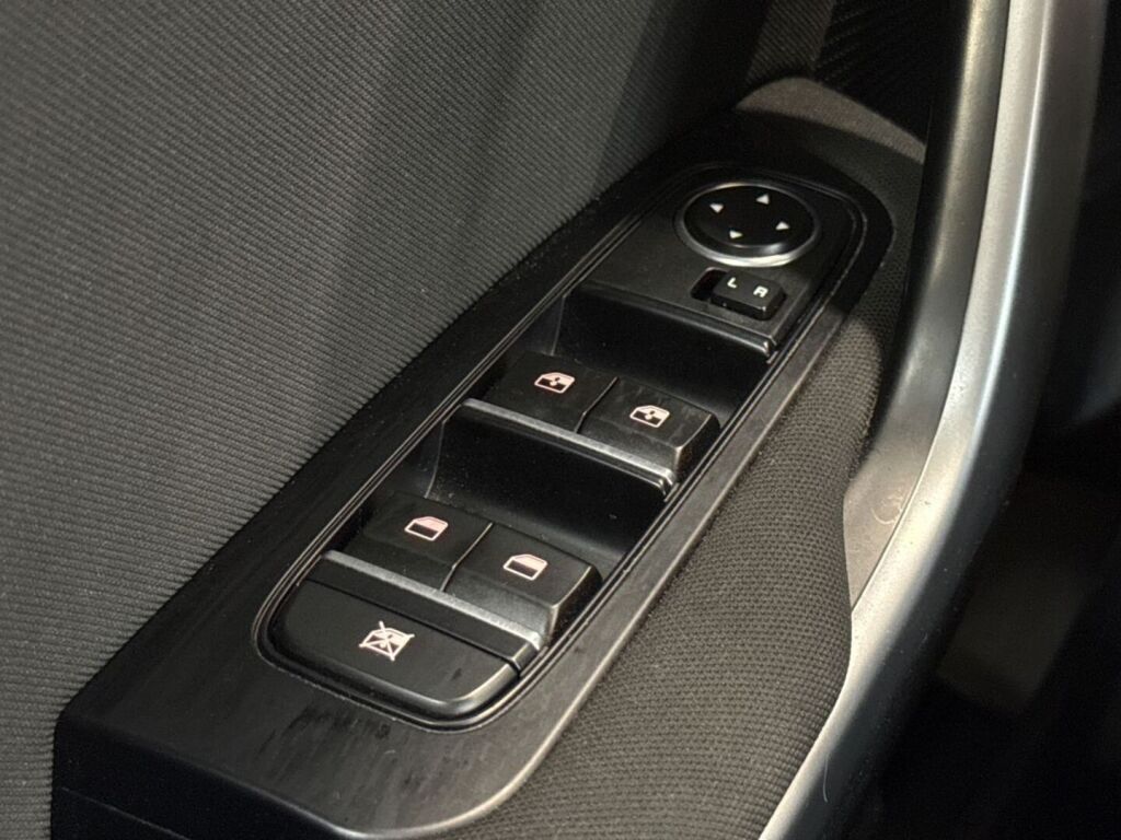 Kia Ceed 2023 Hopea