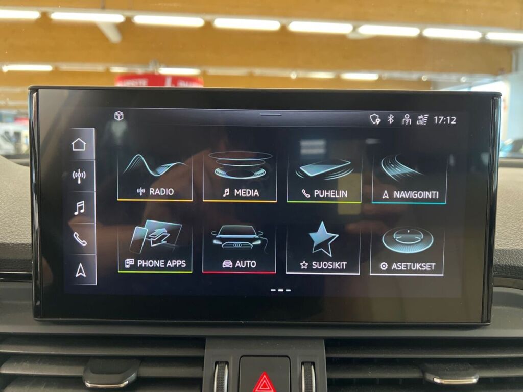 Audi Q5 2023 Musta